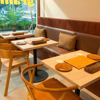 思わず長居したくなる、あたたかなおしゃれ空間