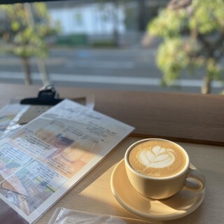 Cozy Cafe & Bar beyond