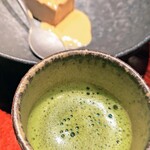 銀座 鉄板焼き ステーキ K-sio - デザート：黒糖とナッツメグのパルフェと白胡麻のソース