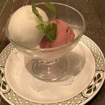 ロウリーズ・ザ・プライムリブ - ライチとさくらんぼのシャーベット