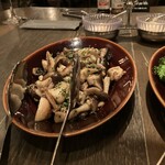 ロウリーズ・ザ・プライムリブ - マッシュルームソテー