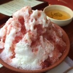 さるや - 氷室の氷 いちご(練乳がけ)