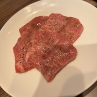 焼肉うしごろ 新宿三丁目店 - 