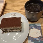 スターバックス リザーブ ロースタリー トウキョウ - 