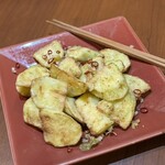 西安刀削麺酒楼 - ナスのスパイシー山椒揚げ　1,380円