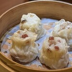 西安刀削麺酒楼 - 糖米シュウマイ　880円
