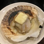 浜焼酒場 トロハチ - バター乗せろってか