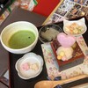 冨士屋本店 - 【大学芋枡ぱふぇセット】
                  ・大学芋桝ぱふぇ(名古屋お芋嬢)
                  ・のりようかん(玉屋本店)
                  ・星あられ(あられの匠 白木)
                  ・和三盆(川口屋)
                  ・おまっ茶(茶香・丸源 西尾抹茶)