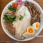 サトミキルン - エスニック薬味