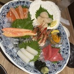 札幌海鮮丼専門店 すしどんぶり - 刺身盛り合わせ