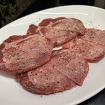 ホルモン牛若 - 