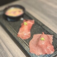 近江うし焼肉 にくTATSU 日本橋室町店 - 