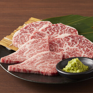 上質肉がリーズナブルに楽しめる焼肉食べ放題コースが自慢！