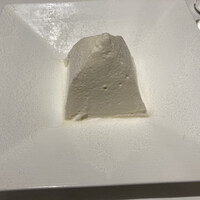 代官山ASO チェレステ 日本橋店 - 名物モンブラン。若干はムースではなく、泡に近い。軽いが重い。 代官山ASO チェレステ 日本橋店 - 名物モンブラン。若干はムースではなく、泡に近い。軽いが重い。