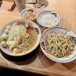 豚山 東京ラーメン横丁店 - 