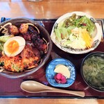 こっこのすけ - 炭火焼き 焼き鳥丼 1280円
