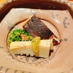 鮨 さかい - 北海道日高のトキシラズ、八女の筍、大分のセリ