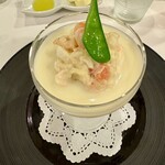 La Grande Porte - Appetizer – The flavor of crab is delightful!