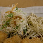 ゴハンデクルクル - 付け合せの野菜とスパゲティ