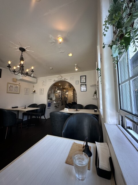 Shiroi Ouchi no Chiisana Atorie photo 4