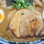 中華そば・つけそば　浜屋 - チャーシュー＆味玉