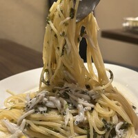 エノテカ ドォーロ - シラスと海苔のクレマ（麺リフト）