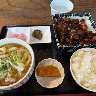 信玄 - 料理写真:本日の定食から、鳥モツ定食