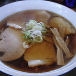 らーめんはちもり - 手打ちラーメン（並）＋チャーシュー