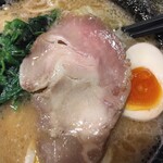 横浜家系ラーメン 松浦家 - 味玉ラーメン1030円チャーシューアフリカ型？(2025.5.2)
