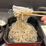 手打ちそば 柚楽 - 非常に均一に、手打ちとは思えないほどの出来栄え！