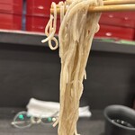 手打ちそば 柚楽 - 麺がながいですねーいいですねー！