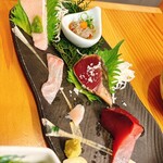 丸徳笑店 - お刺身盛り合わせ