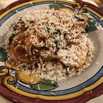 Ristorante Tremolo - ショートコース（マグロとリコッタサラータチーズのブルスケッタ、前菜、パスタ、ドルチェ）：３８５０円のパスタ。米茄子とバジル、リコッタサラータチーズのトマトソーススパゲティ。