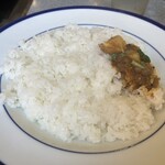 カリーライス専門店エチオピア - まずは少量載せてひと口