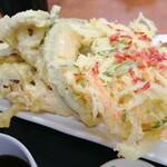 まほら庵 - かき揚げ、かぼちゃ、舞茸、葉物不明？