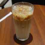 ドトールコーヒーショップ - 今回は豆と豆のコラボレーションドリンクなアイスソイラテMサイズ360円を注文しました。