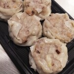 オーケー - 大粒肉焼売　見た目どおりヘビー級です　温めると脂じゅわじゅわ