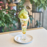ホシ フルーツ - 青肉メロンパフェ【夏限定】