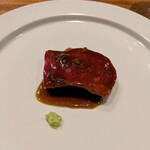 299646778 - 