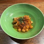 ドノスティア - カジョスとひよこ豆