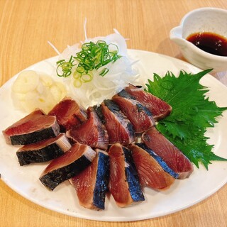 【新商品】使用高知縣土佐灣新鮮鰹魚製作的鰹魚刺身