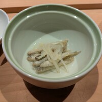 すしの嘉六 - 三河湾 稚鮎の南蛮漬け