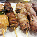 ねぎ巻、砂肝、皮、レバー、つくね