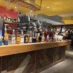 コナズ珈琲 新船橋店 - 店内入ってすぐ