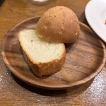 アミコーネ チィロ - 自家製バゲット