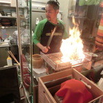 Chamidouraku - オーナーは２号店の厨房に立っているのだ。