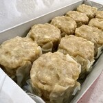 551蓬莱 - 焼売 10コ入 850円