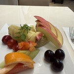 銀座千疋屋 - 旬のフルーツの盛り合わせ　一番好きなメニューです