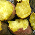 たべどころノース - 冬は幻のお芋「べにはるか」の焼き芋、夏にはかき氷も販売しています。