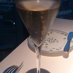 オーグードゥジュール ヌーヴェルエール - シャンパーニュと夜景